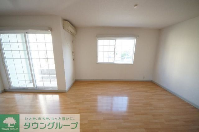 居室・リビング　現地待ち合わせ歓迎♪お問合せはタウンハウジングまで！