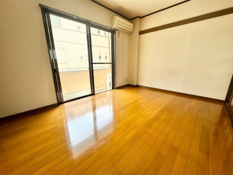 居室・リビング　図面と現状に相違がある場合には現状を優先