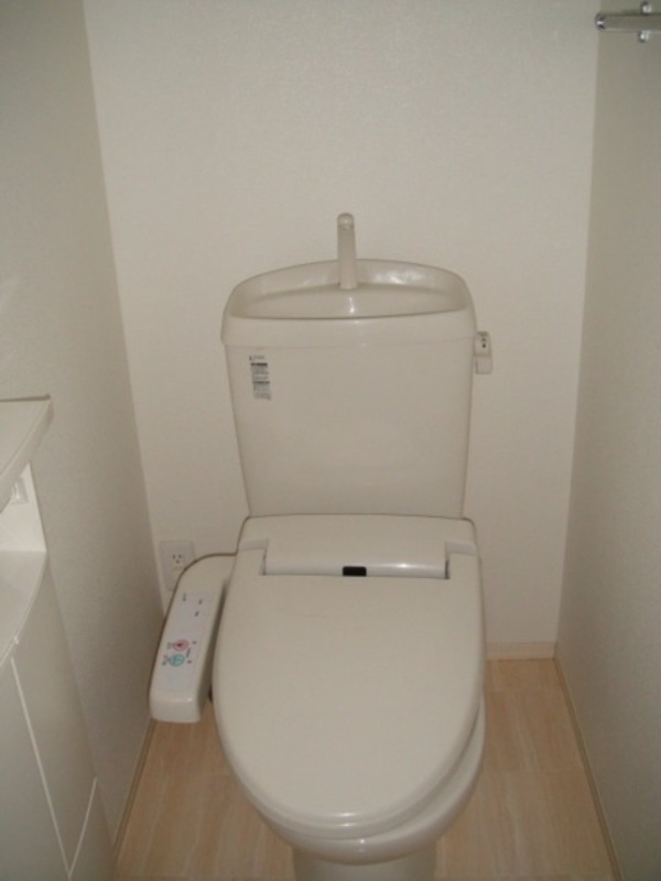 トイレ　図面と現状に相違がある場合には現状を優先