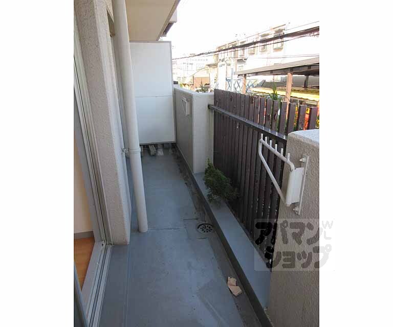 バルコニー　洗濯物たくさん干せます・