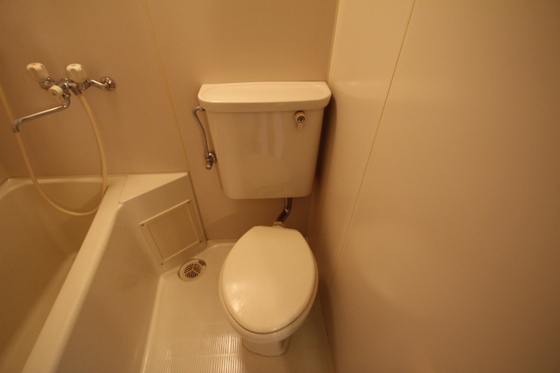 トイレ　※別部屋の写真です