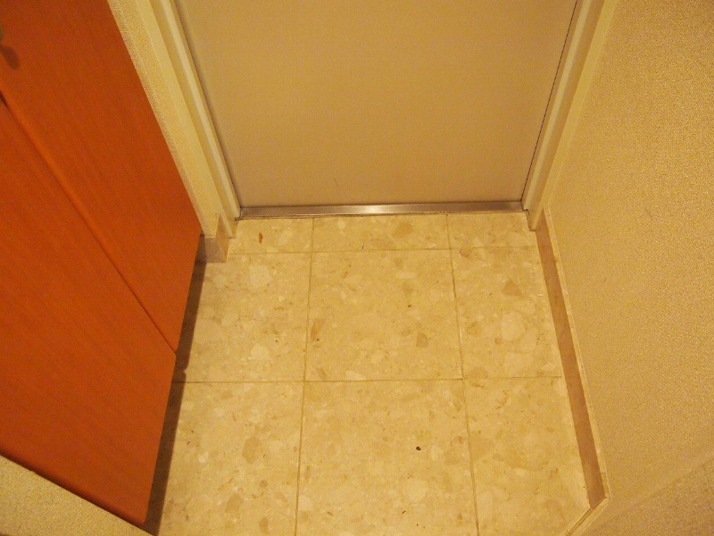 玄関　別号室参照写真