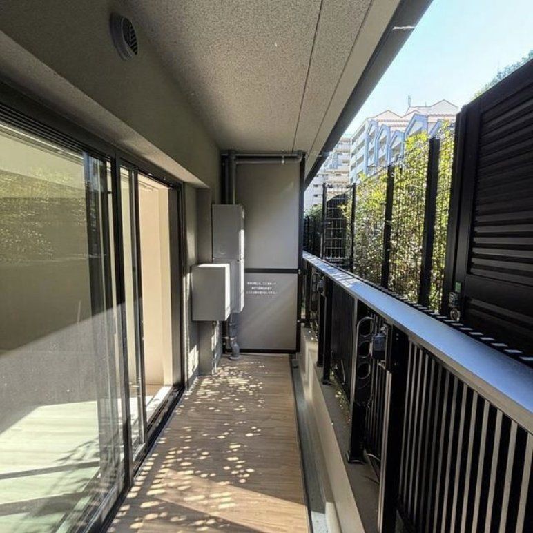 バルコニー　バルコニー