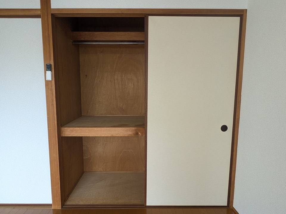 収納　クローゼット