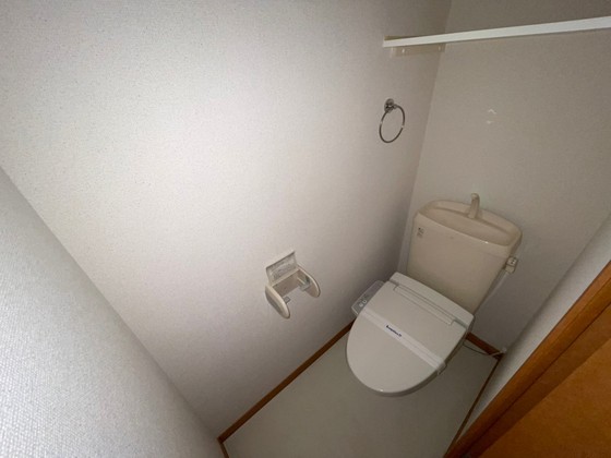 トイレ　※別部屋の写真です