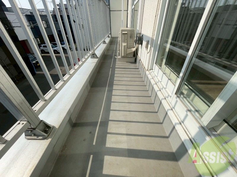 バルコニー　バルコニーが付いていますので一息ついてみてはいかがですか。