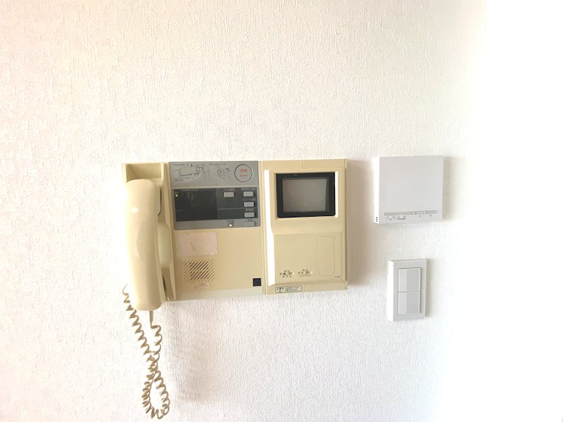セキュリティ　モニター付インターホン、床暖房コントローラー