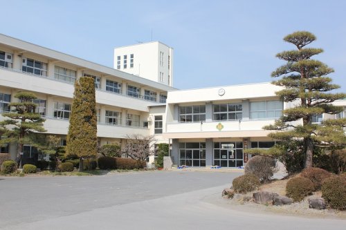 小学校　御代田町立御代田北小学校（小学校）まで677m