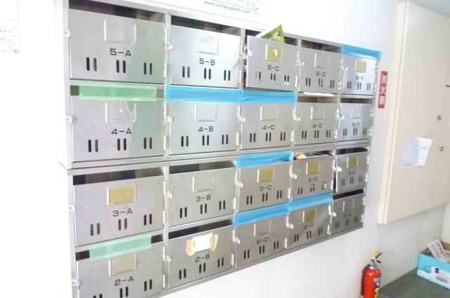 エントランス　集合ポストあります