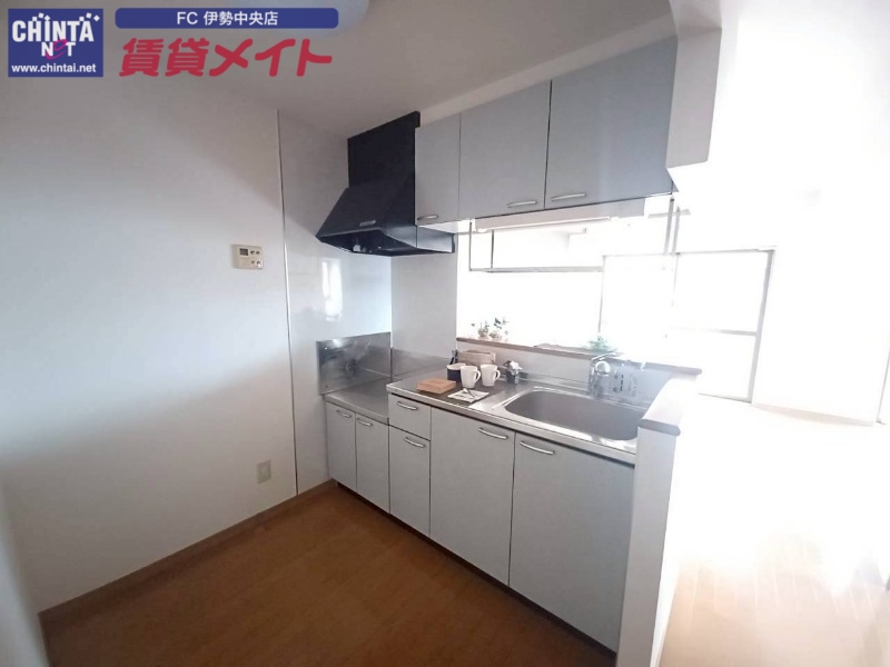 キッチン　同型反転参考写真