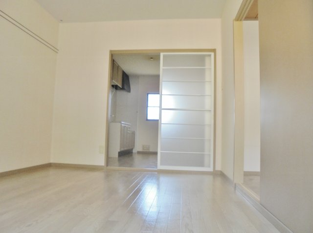 居室・リビング　洋室6帖