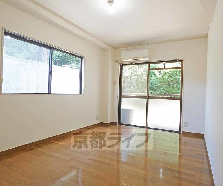 居室・リビング　室内です。