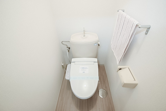 トイレ　※別部屋の写真です