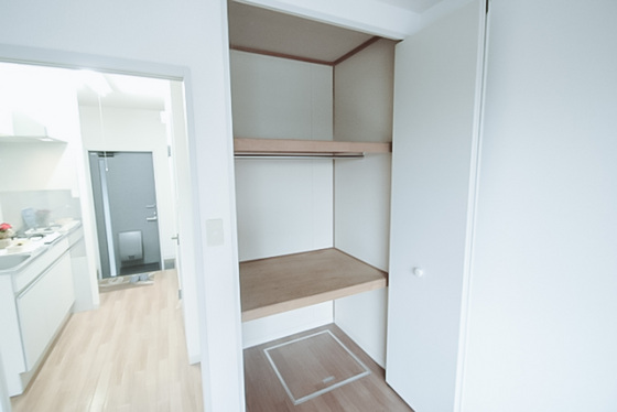 収納　※別部屋の写真です