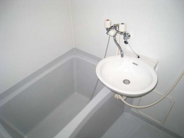 洗面設備　同物件、別号室のものです。