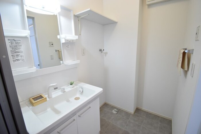 洗面設備　洗面室