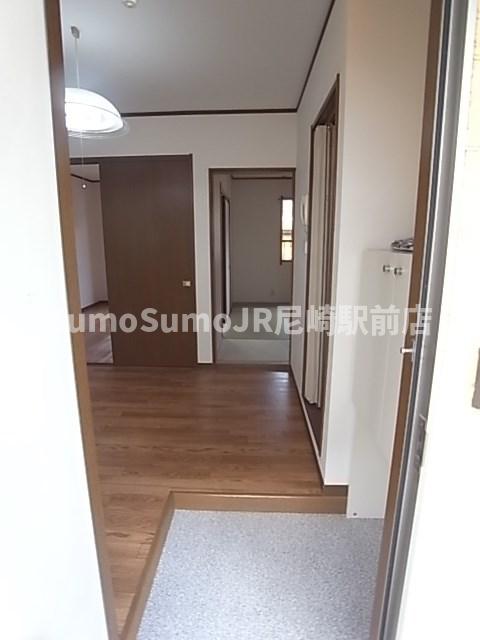 玄関　明るい玄関です