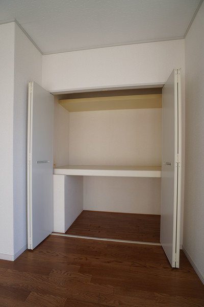 収納　同じ建物の別のお部屋