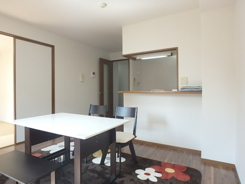 居室・リビング　図面と現状に相違がある場合には現状を優先