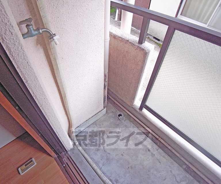 その他設備　室外に洗濯機が置けます。