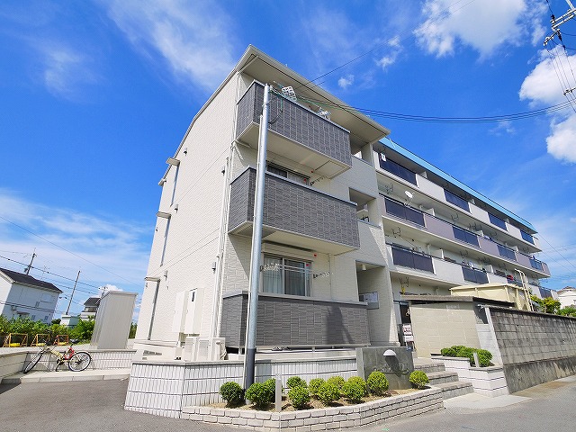 建物外観　キレイな外観です。