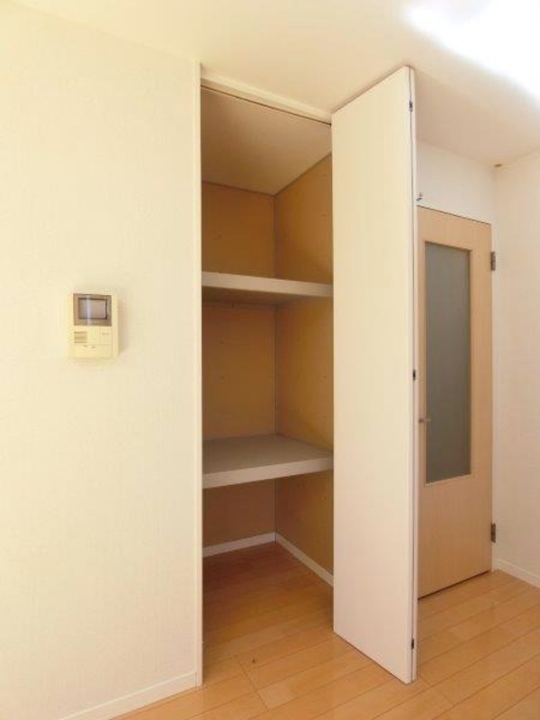 収納　図面と現状に相違がある場合には現状を優先