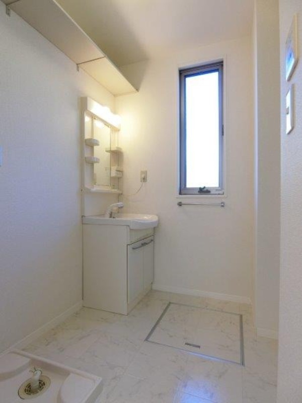 洗面設備　図面と現状に相違がある場合には現状を優先