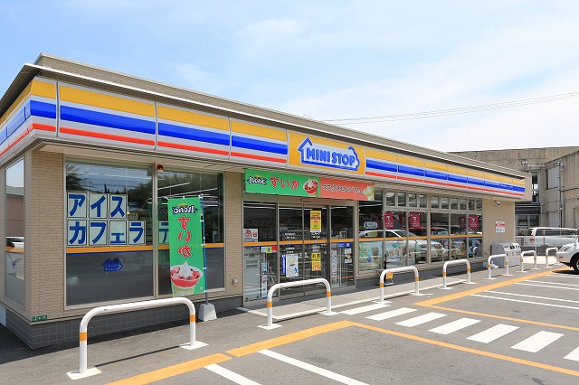 コンビニ　ミニストップ名古屋山花町店（コンビニ）まで277m