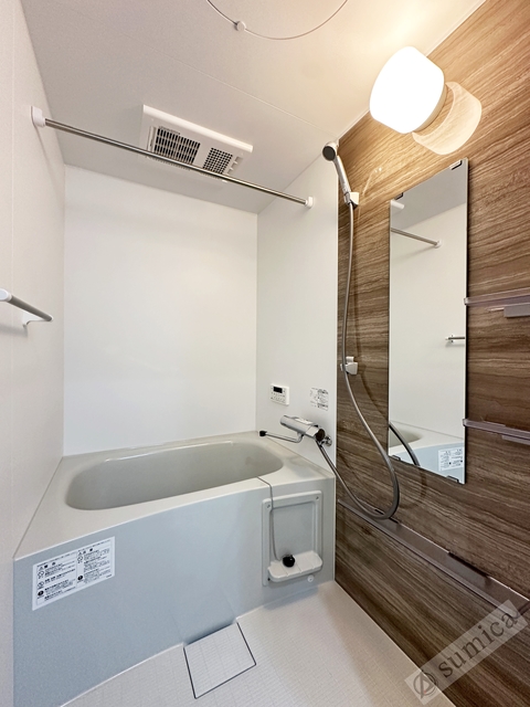 バス・シャワールーム　追い炊き・浴室暖房乾燥機付きバスルーム♪