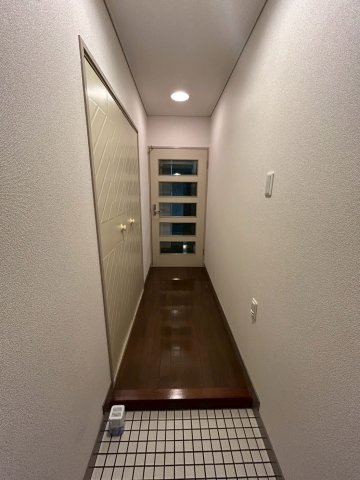 玄関　シンプルで使いやすい玄関です