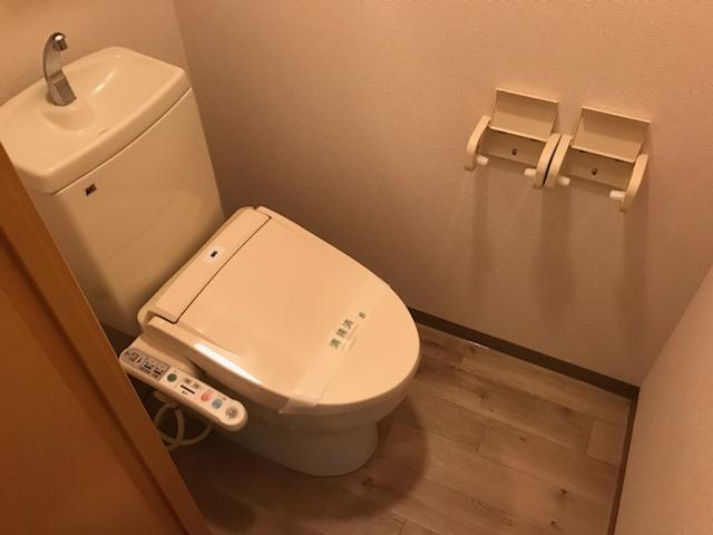 トイレ　トイレ