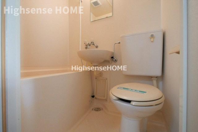 洗面設備　脱衣スペースもあります