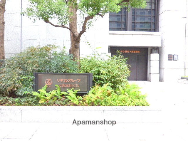 銀行　りそな銀行／大阪営業部（銀行）まで262m