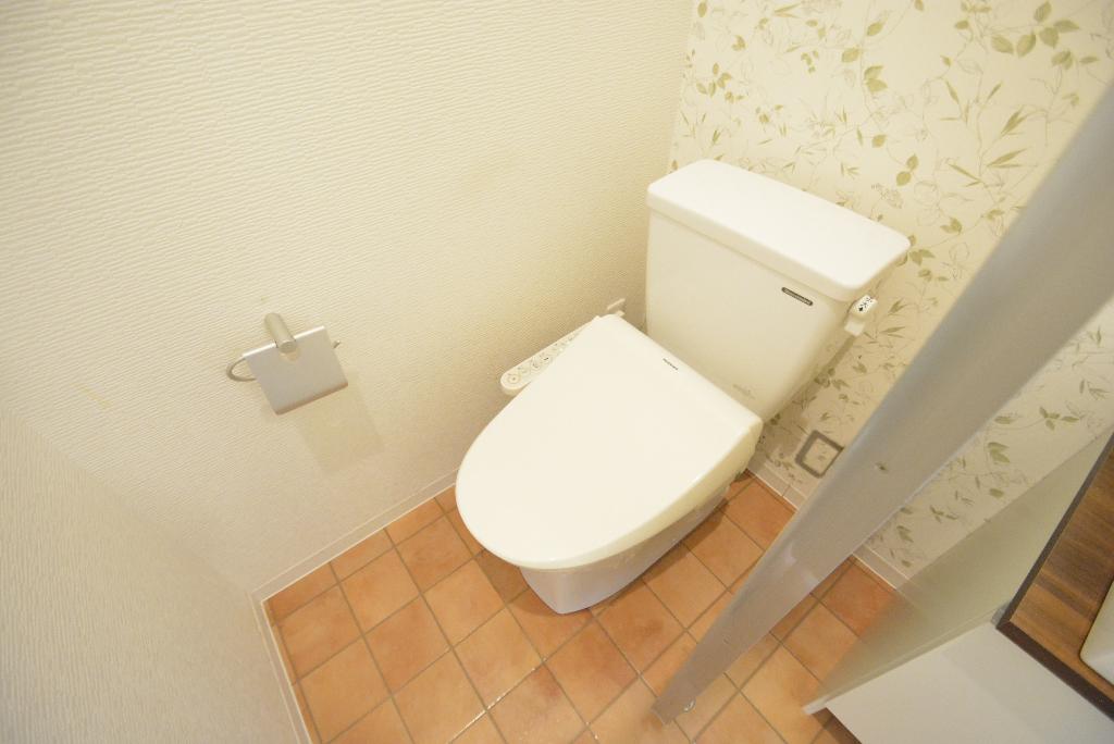 トイレ　シャワー付トイレ