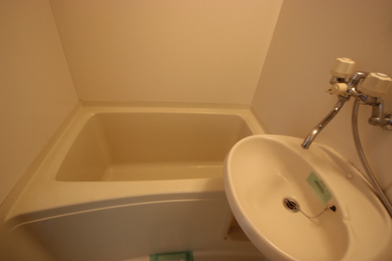 洗面設備　※別部屋の写真です