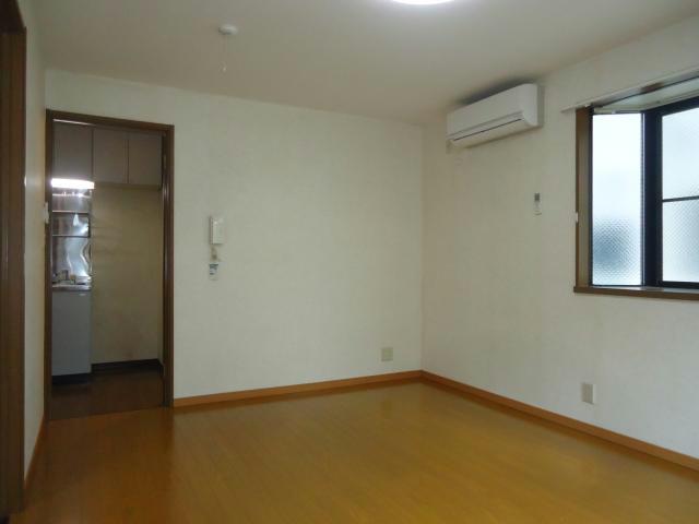 居室・リビング　別室参考写真