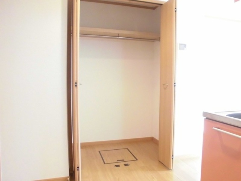 収納　図面と現状に相違がある場合には現状を優先
