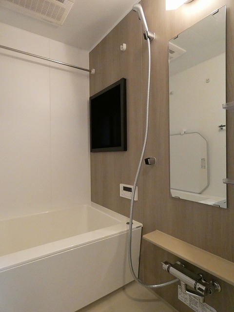 バス・シャワールーム　バス※別部屋参考写真