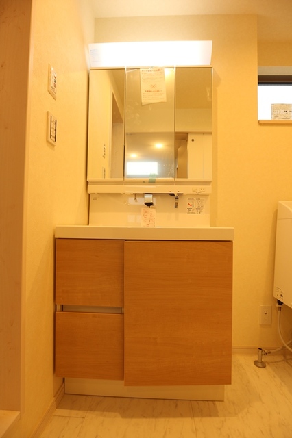 洗面設備　朝の身支度もらくらく♪独立洗面台♪