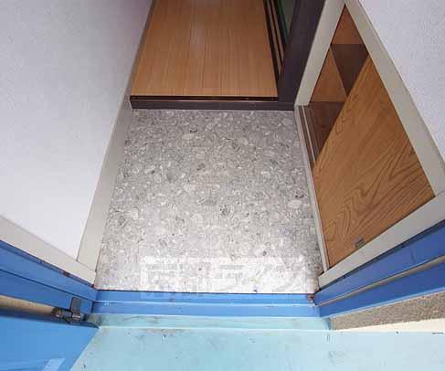 玄関　玄関です。