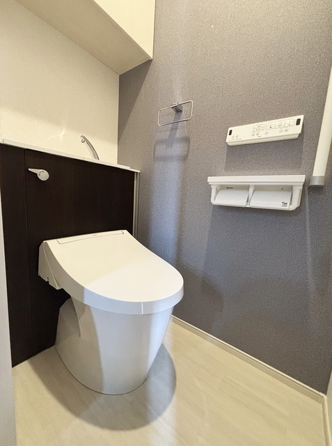 トイレ　同施工会社参考写真