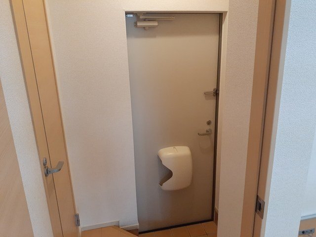玄関　落ち着いた玄関です