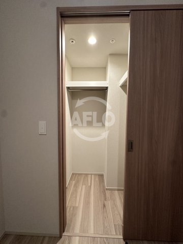 収納　ブランズタワー大阪本町　ウォークインクローゼット