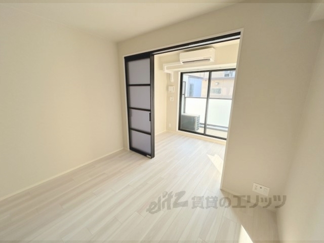 居室・リビング　洋室