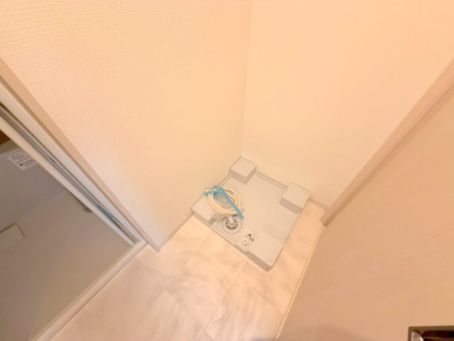 その他設備　室内に洗濯機置場があれば雨の日でも濡れる心配がございませんね