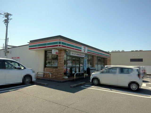 コンビニ　セブン-イレブン 岡崎中島町店（コンビニ）まで2600m