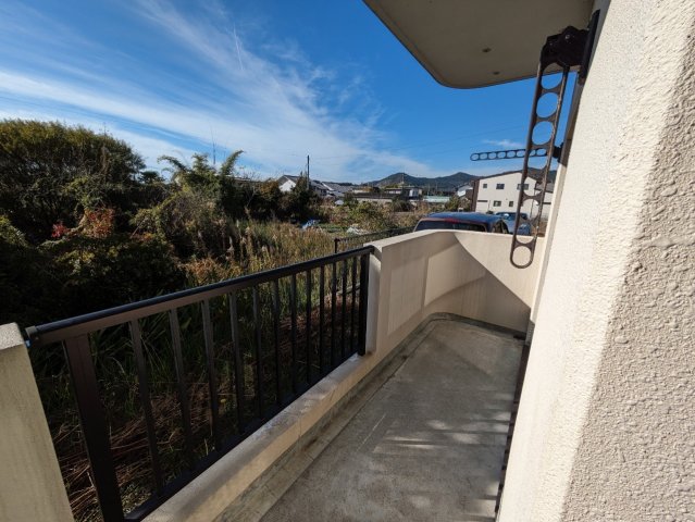 バルコニー　2023年12月撮影　※現況を優先致します。