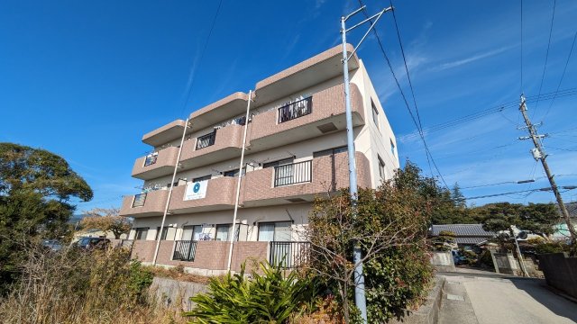 建物外観　現況と異なる場合は現況を優先します。