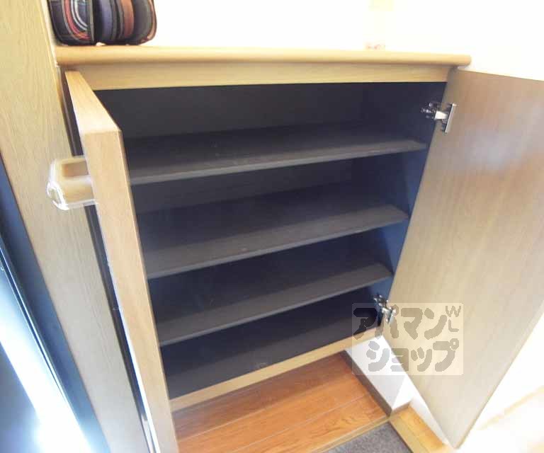 収納　シューズボックスです。