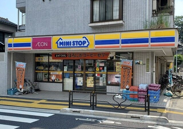 コンビニ　ミニストップ 新大塚店（コンビニ）まで493m